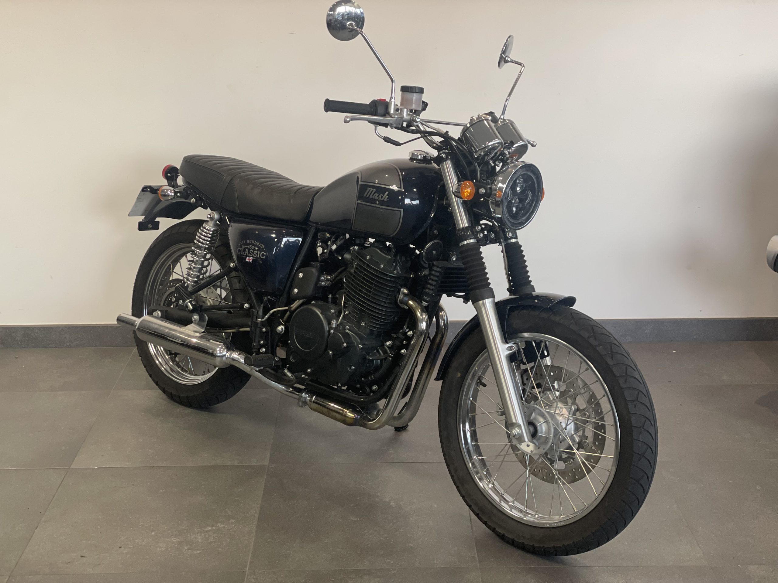 Acheter une MASH SIX HUNDRED 650 CLASSIC A2
